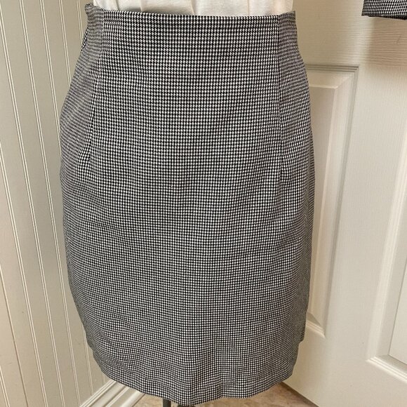 ALL THAT JAZZ HOUNDSTOOTH BLACK AND WHITE TWO PIECE VTG SUIT, JUNIOR SIZE 13/14. - Picture 13 of 14